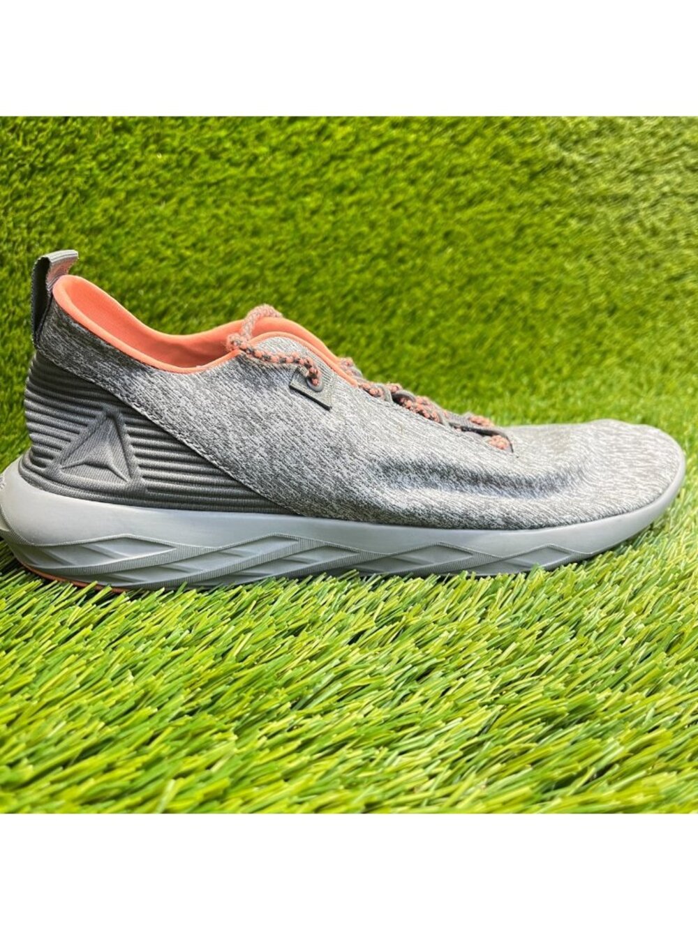 Reebok Astro Flex Womens Size 8 Gray Athletic Running Walking Shoes Sneakers